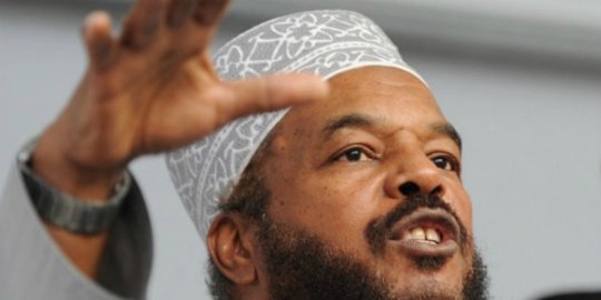 bule yang mampu islamkan 3000 tentara amerika rev1
