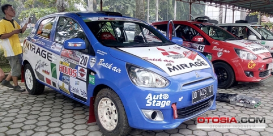 Ketangguhan Mitsubishi Mirage kembali diuji di Sirkuit Rambong Sialang, Medan