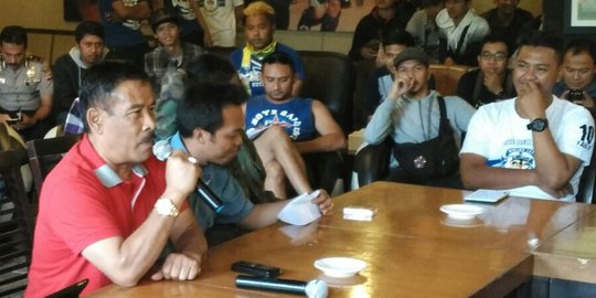 Sesepuh Persib panggil Umuh Muchtar bahas konflik antar suporter