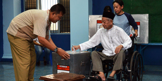 Jelang pilkada serentak, Luhut yakin TNI-Polri tunduk pada UU