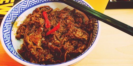 Menyeruput kelezatan Ramen, mie Jepang dengan baragam jenis kuah