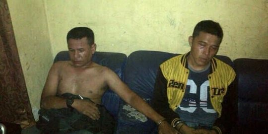 Tepergok mencuri motor, dua anggota Brimob babak belur dihajar warga