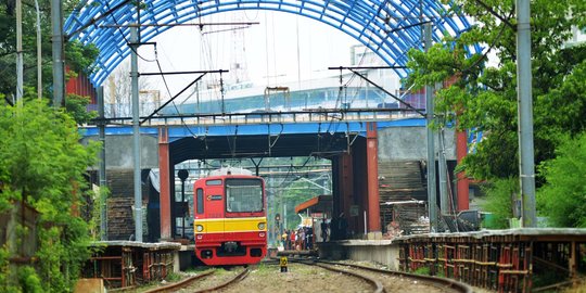 Menteri Jonan mau sulap terminal bus seperti stasiun kereta