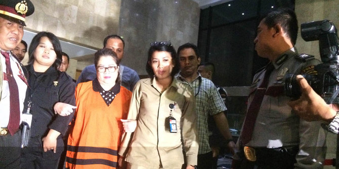 Menangis ditahan KPK, Dewie Yasin Limpo bilang dirinya tak bersalah