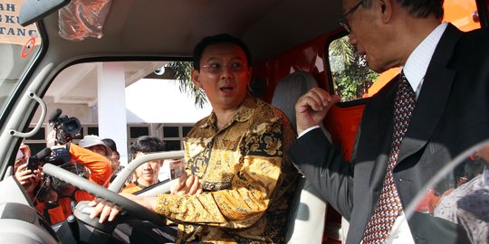 Ahok: Gue kirim tentara nganter sampah ke tempat lu di Bekasi