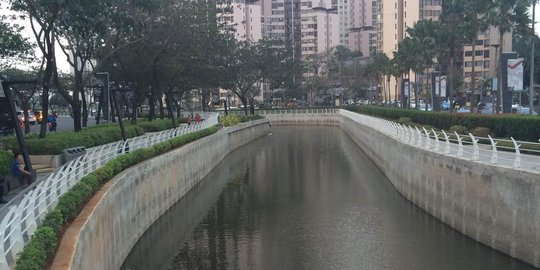 Menengok Sungai Epicentrum buatan Kang Emil