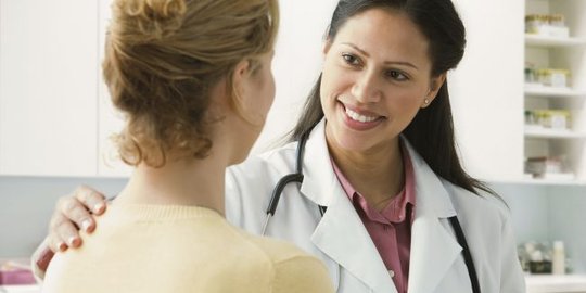 4 strategi untuk membantu teman mengatasi depresi