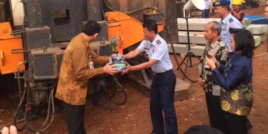 Ahok kritik pembangunan mes TNI AU di Pondok Gede cuma dua lantai