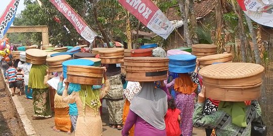 Warga Banjarnegara bikin seribu takir sambut bulan Sura