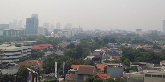 Asap kebakaran hutan di Sumatera & Kalimantan sampai ke Jakarta