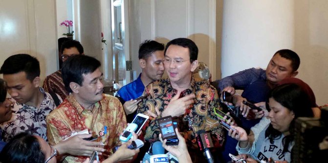 'Tak pantas Ahok libatkan TNI dalam kisruh sampah'
