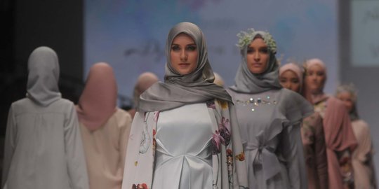 Keanggunan busana muslim cantik karya desainer ternama di JFW 2016