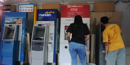 Akhir 2015, Menteri Rini pastikan bank pelat merah pakai satu ATM