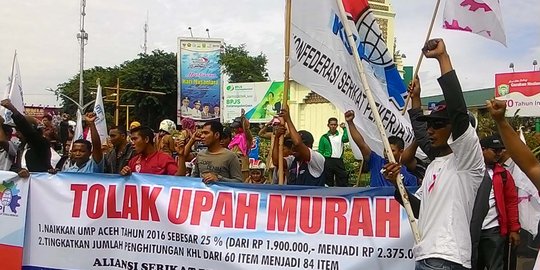 Ahok prediksi upah buruh DKI tahun depan Rp 3 juta