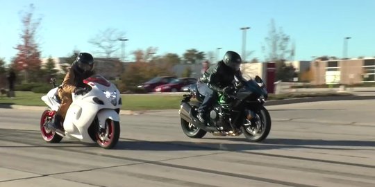 [Video] Suzuki Hayabusa pecundangi Kawasaki Ninja H2 di drag race!