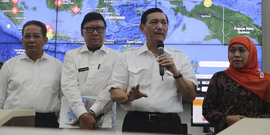 Menko Luhut pimpin rapat penanggulangan bencana asap