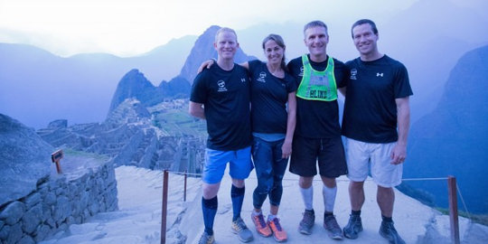 Pria ini jadi tuna netra pertama yang taklukkan Machu Picchu