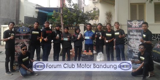 Peringati Sumpah Pemuda, klub motor Bandung galang secangkir beras