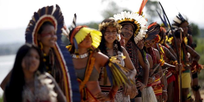 Pesona wanita suku pedalaman di Olimpiade Masyarakat Adat