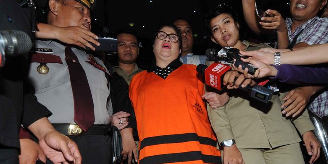Diperiksa KPK 9 jam, sekretaris Dewi Yasin dicecar 10 pertanyaan