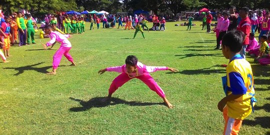 Ucing sumput permainan tradisional jaga benteng yang seru