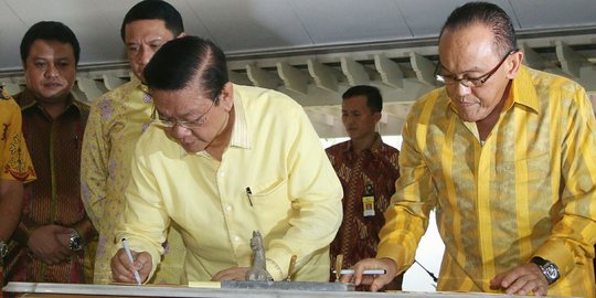 Agung Laksono klaim posisi Ketum Golkar masih imbang dengan Ical