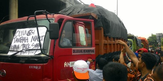 Buang sampah, DPRD minta Ahok buat jalur baru ke Bantargebang