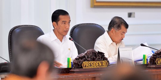 Buka rapat, Jokowi sindir menteri yang sering buat gaduh