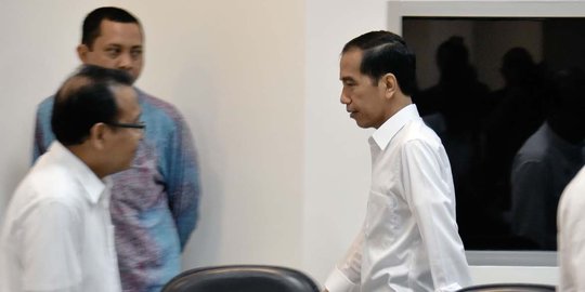Bahas pilkada serentak, Jokowi rapat dengan KPU, Bawaslu dan DKPP