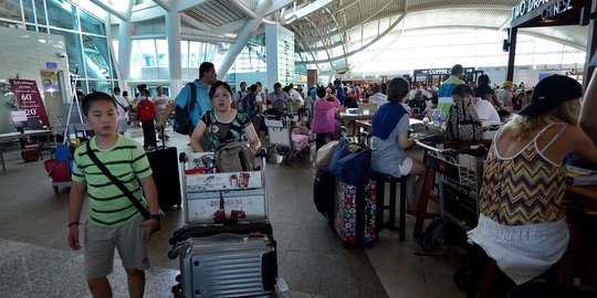 Erupsi Barujari, penerbangan tujuan Australia dari Bali dihentikan