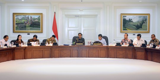 Ini lima menteri berkinerja terbaik dan terburuk hasil survei LKP