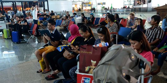 Keresahan ribuan wisatawan terlantar di Bandara Ngurah Rai