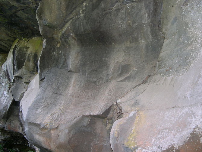 petroglyph peninggalan guanche di kepulauan canary