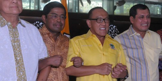 Konsen ke Pilkada, Ical ogah pusing hadapi rencana Agung ajukan PK