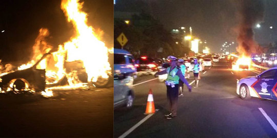 2 Mobil kebakar, Jalan Tol Kuningan dan Pondok Pinang tersendat