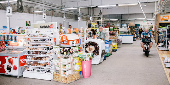 Demi cintanya pada hewan, pria ini buat pet store terbesar di dunia