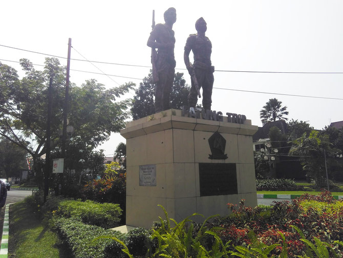 makam dan monumen pahlawan trip malang