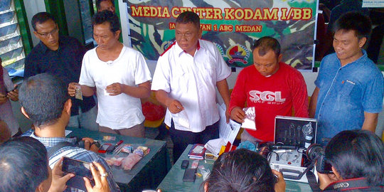 Tangkap 2 bandar, TNI temukan alat pembuat sabu dan penghitung uang