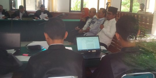 Dua mantan ketua DPRD Riau jadi saksi sidang suap RAPBD
