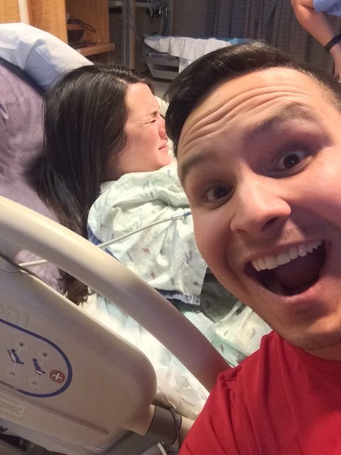 gil solano yang dihujat karena asyik selfie saat istri melahirkan