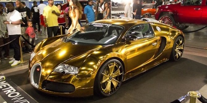 7 Mobil  Bugatti super  mewah  milik selebriti ternama 