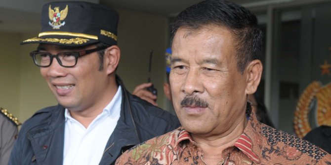 Manajer Persib waspadai agen pemain sepakbola di Indonesia