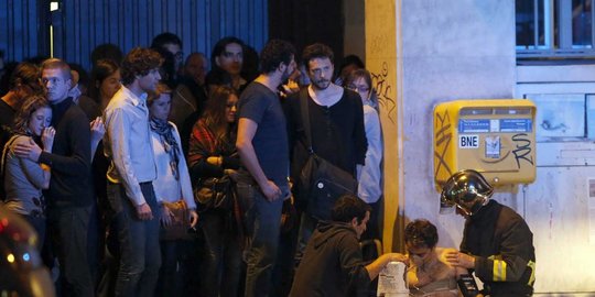 paris ditemukan paket mencurigakan di bandara gatwick