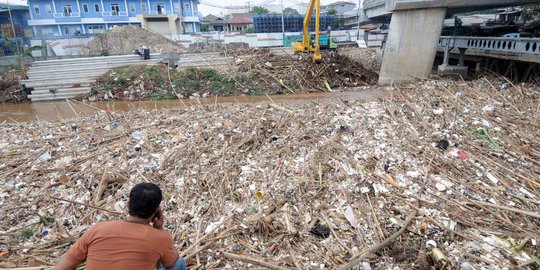 Bikin sampah menumpuk, jembatan Kalibata bakal dibongkar