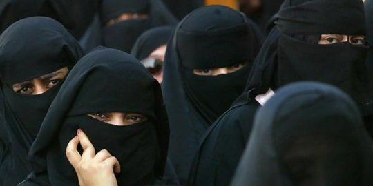 Kanada cabut larangan perempuan muslim memakai cadar