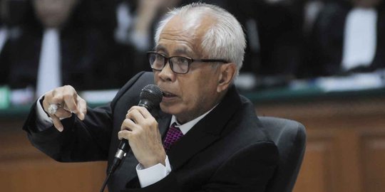 OC Kaligis: Korupsi Rp 18 miliar dihukum 2 tahun, tenang saja