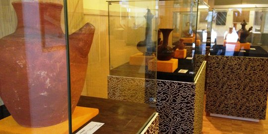 Peninggalan sejarah Kerajaan Cirebon ramaikan pameran Sri Baduga