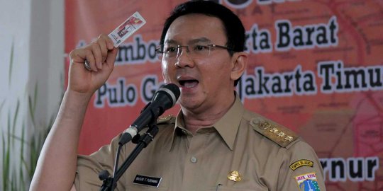 Genap setahun jadi Gubernur Jakarta, 6 masalah ini bikin Ahok pusing