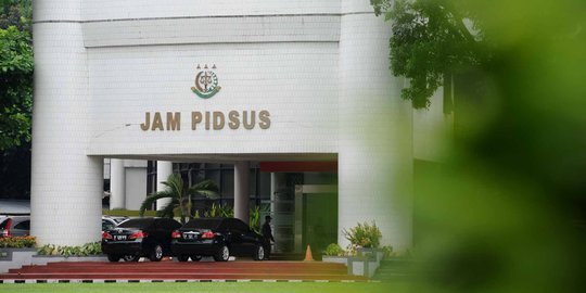 Kejagung periksa Dirdik Jampidsus terkait suap Bansos Rp 500 juta