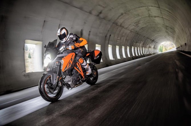 ktm 1290 super duke gt